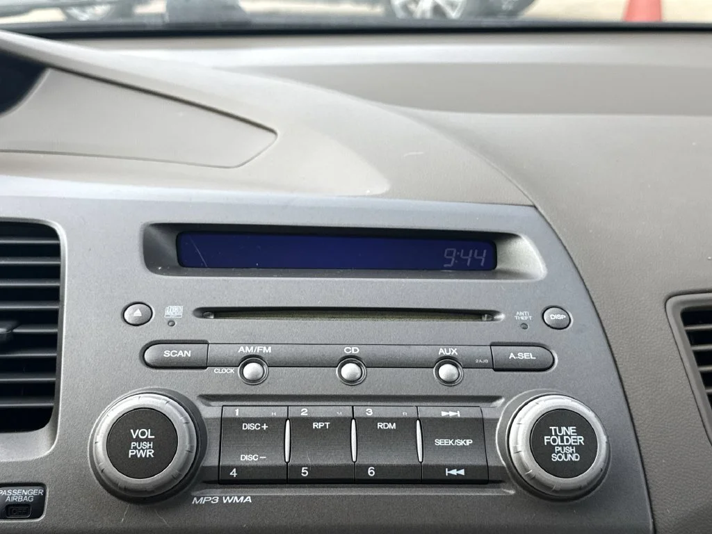 Used 2008 White Honda LX image 16
