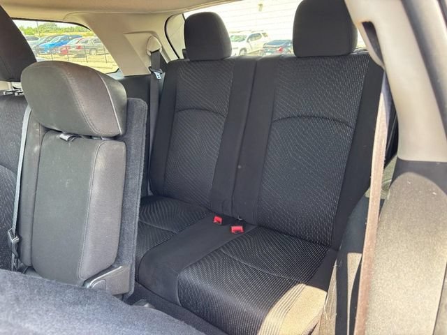 Used 2019 Gray Dodge SE image 10