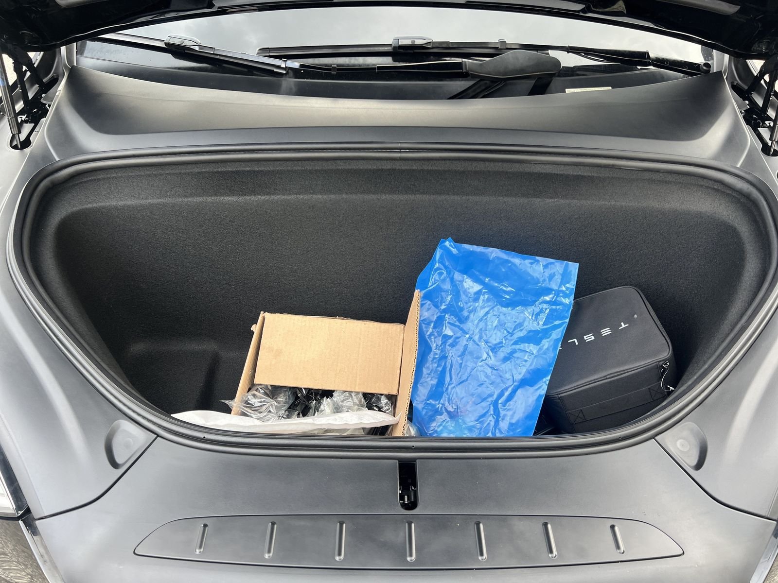 Used 2023 Black Tesla Standard Range image 18