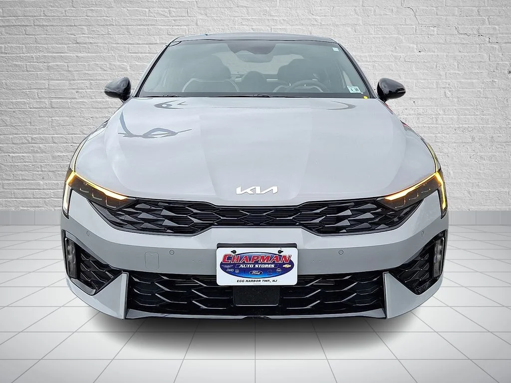 Used 2025 Gray Kia GT-Line image 2