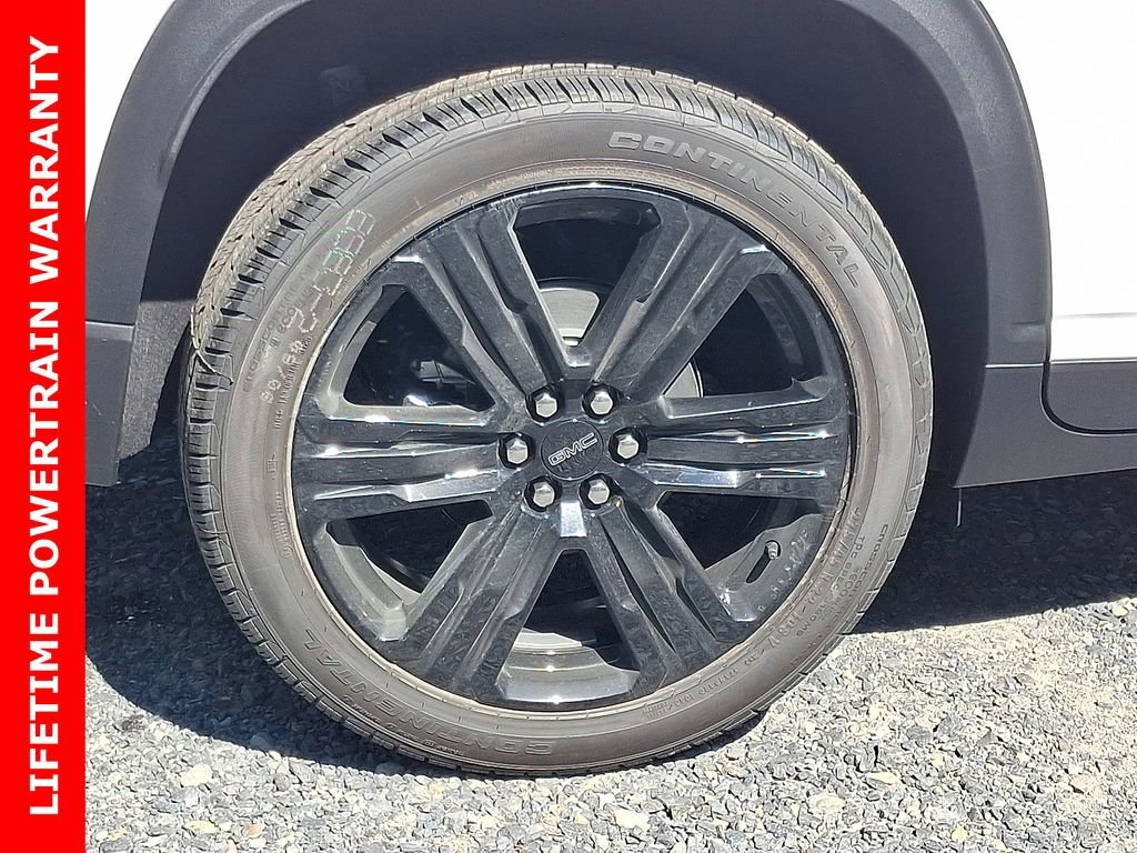 New 2026 Summit White GMC Elevation image 5
