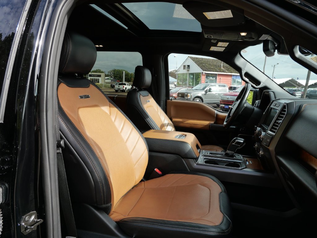 Used 2016 Black Ford Limited image 12