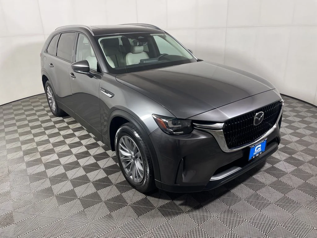 2024 Mazda CX-90 PHEV Preferred Package's photo