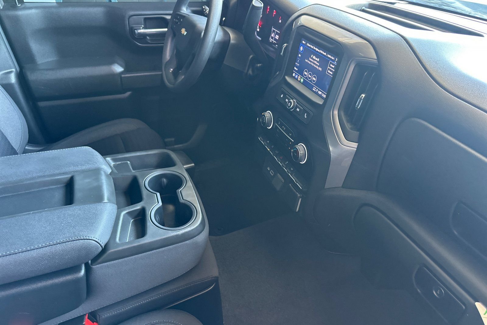 Used 2022 Black Chevrolet Custom image 16
