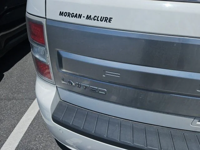 Used 2019 White Ford Limited image 3