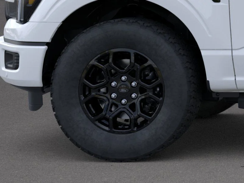 New 2026 Oxford White Ford Lariat® image 19