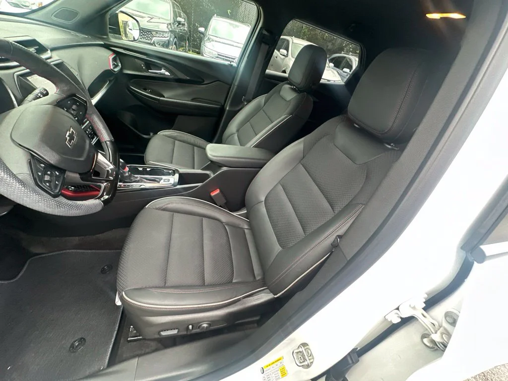 Used 2023 White Chevrolet RS image 10