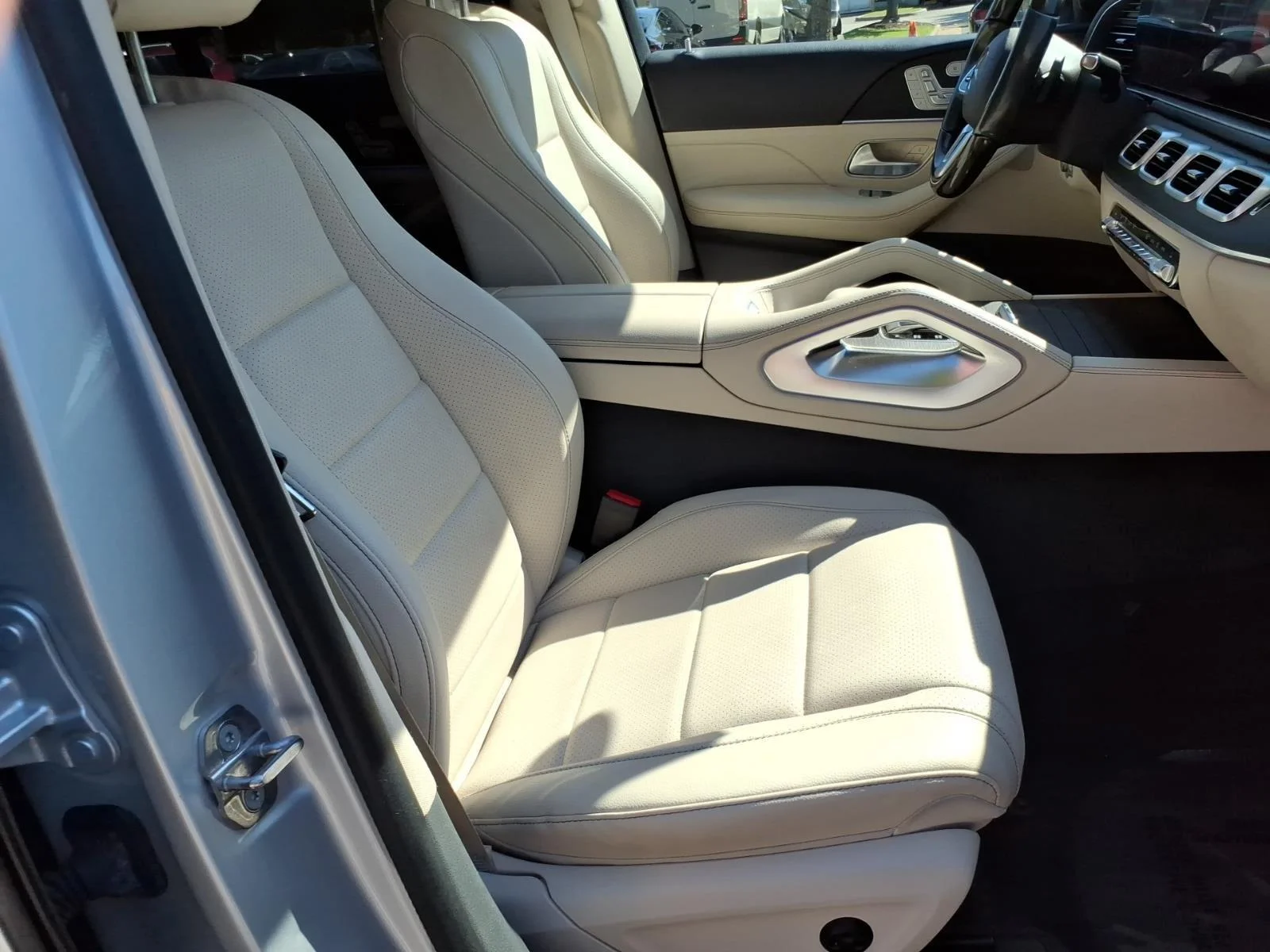 Used 2020 Iridium Silver Metallic Mercedes-Benz GLS 450 image 24