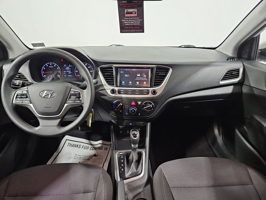 Used 2021 White Hyundai SEL image 13