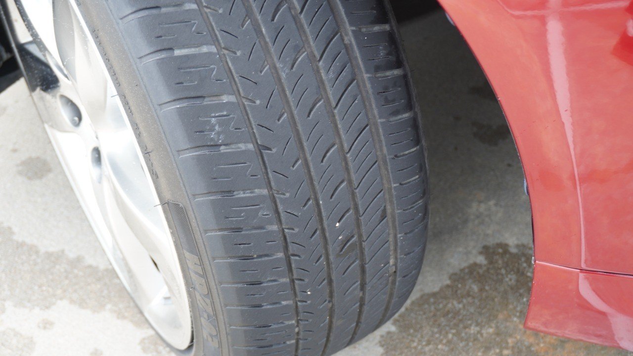 Used 2010 Red Lexus  image 12