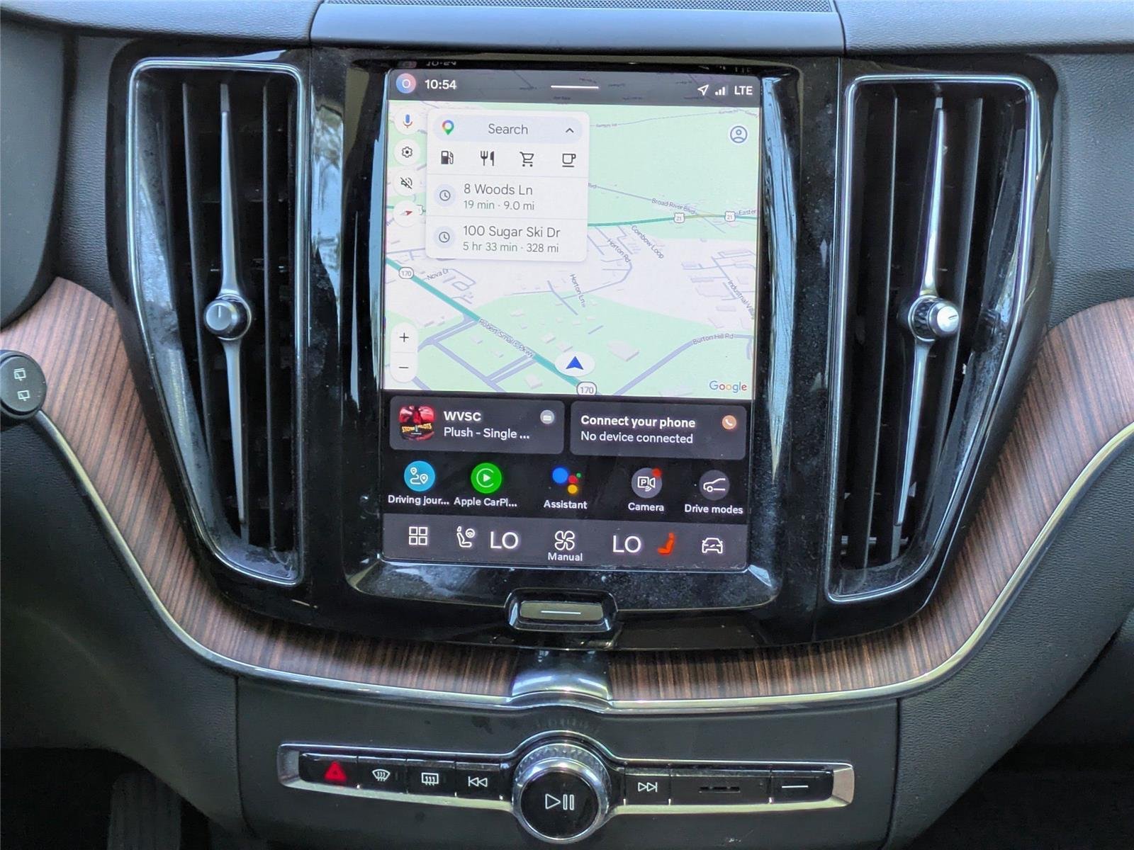 Used 2024 Vapour Grey Metallic Volvo Plus Dark Theme image 21
