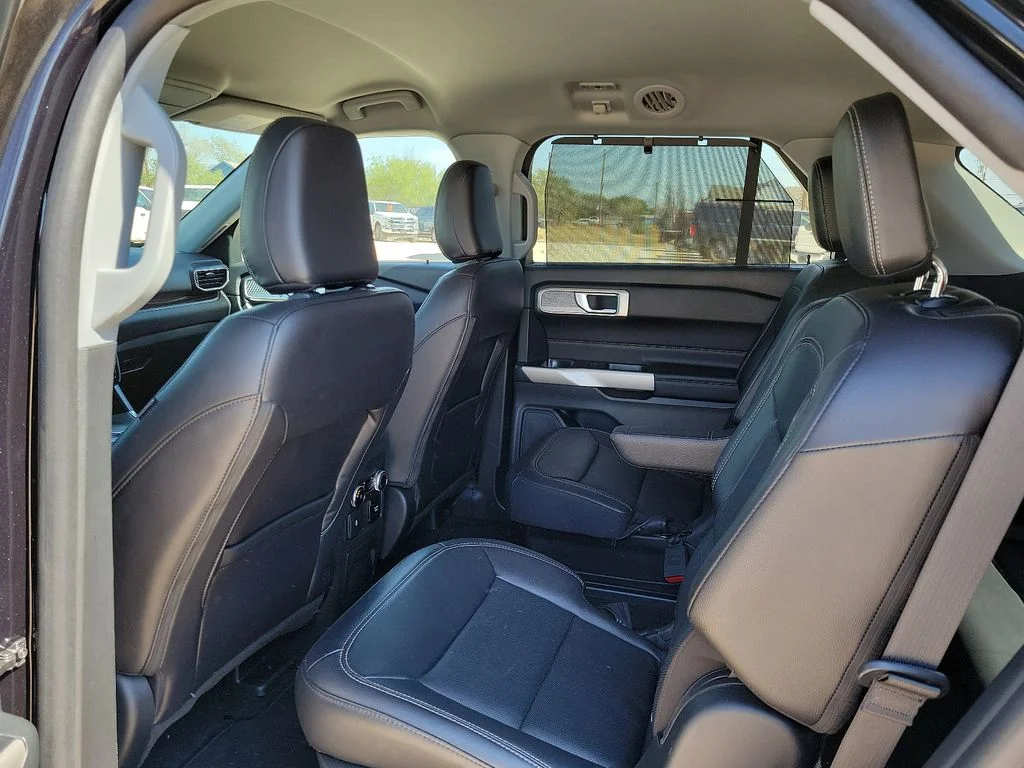 Used 2023 Black Ford Limited image 16