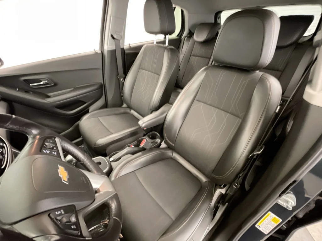Used 2022 GRAY Chevrolet LT image 19