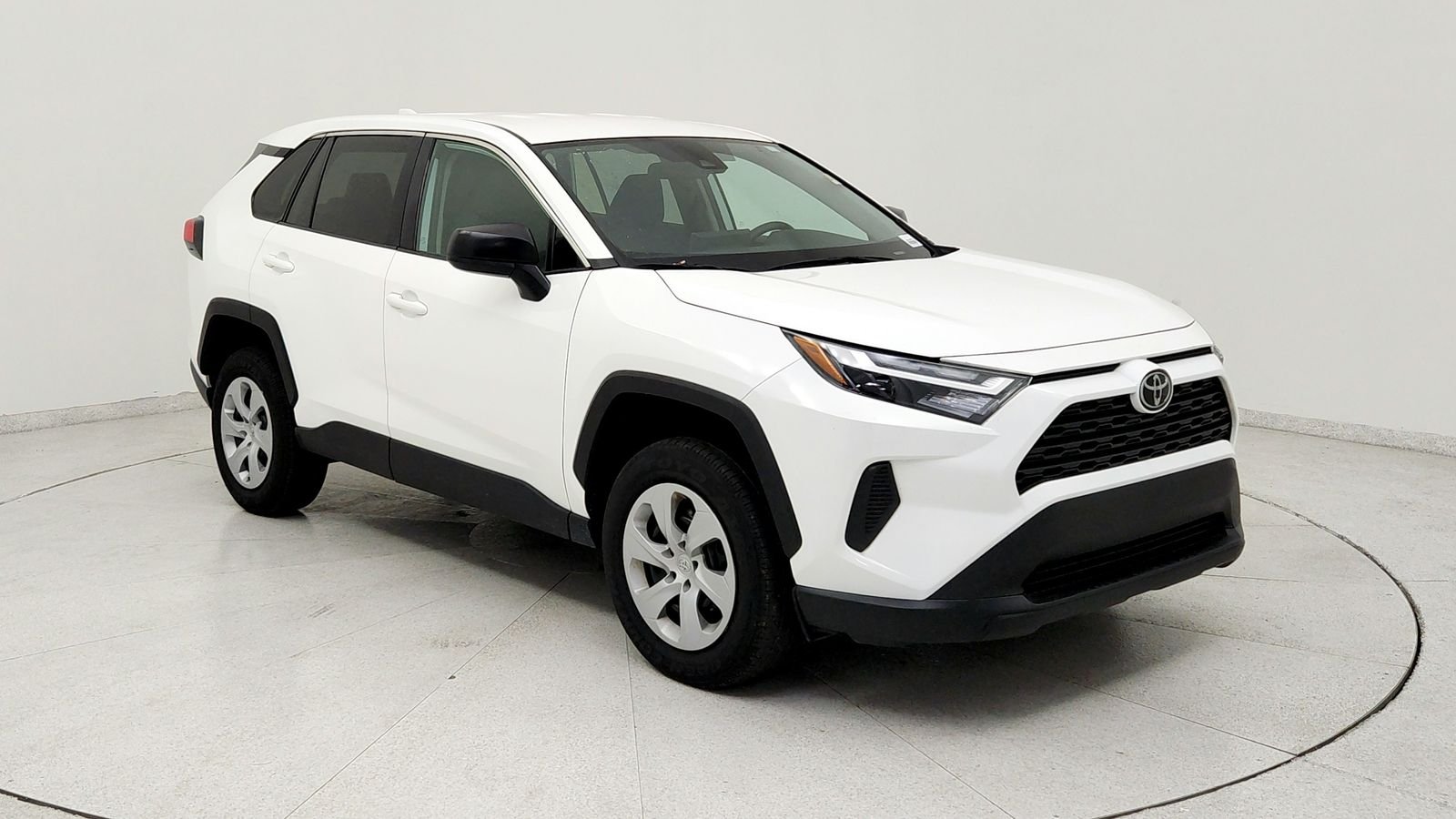 Used 2025 White Toyota LE image 1