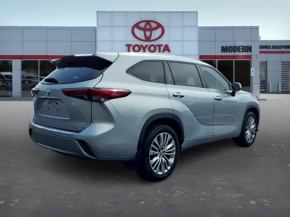 Used 2022 Celestial Silver Metallic Toyota Platinum image 5