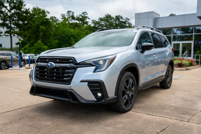 New 2026 Ice Silver Metallic Subaru Onyx Edition Touring image 11