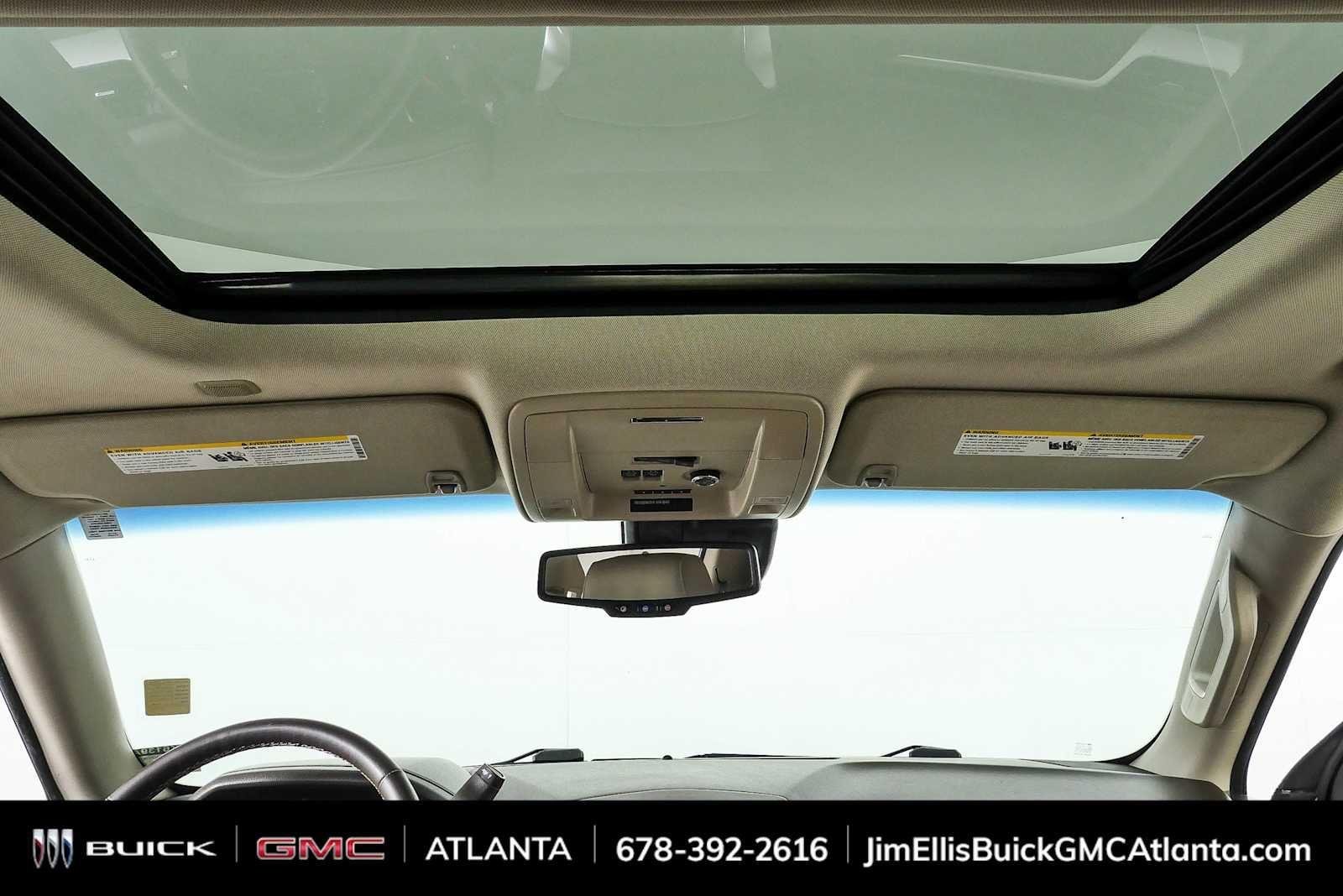 Used 2016 IRIDESCENT PEARL TRICOAT Chevrolet LT image 20