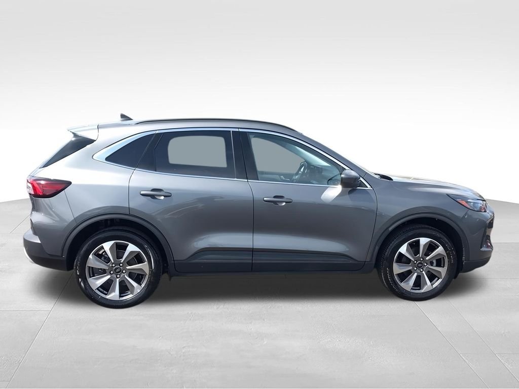 2025 Ford Escape Platinum - Photo 11