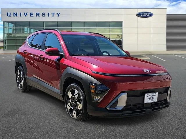 Used 2025 Red Hyundai SEL image 1