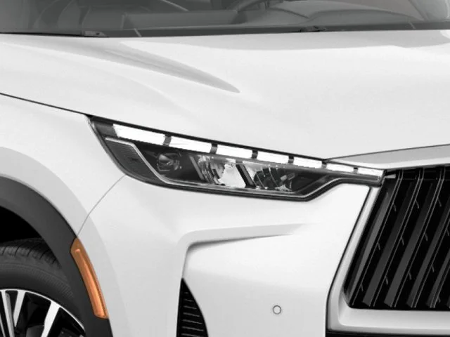 New 2027 RADIANT WHITE INFINITI Luxe FWD image 10