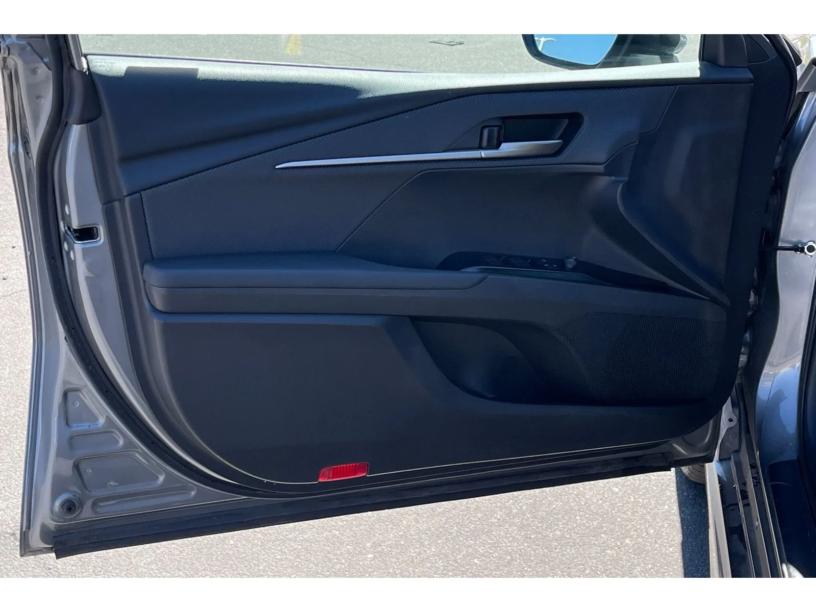 Used 2025 Heavy Metal Toyota SE image 12