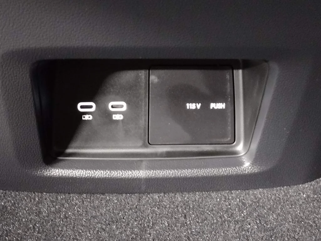 New 2026 Black Volkswagen 2.0T SE w/Technology image 40