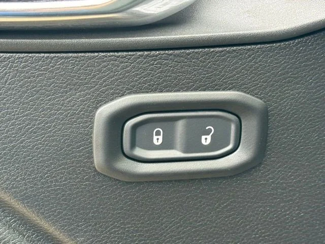 2025 Jeep Wrangler 4-Door Sport S - Photo 10
