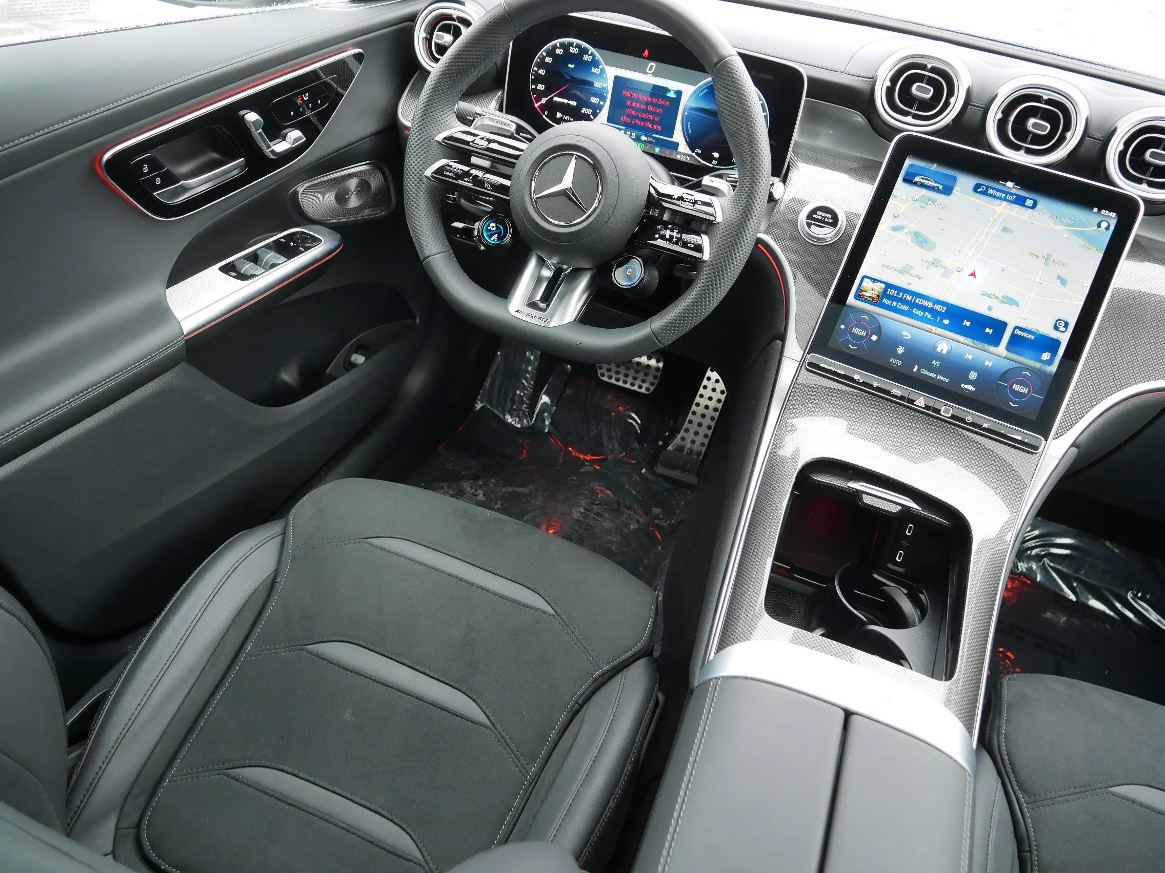 Used 2025 Polar White Mercedes-Benz AMG® GLC 63 S E Performance image 9