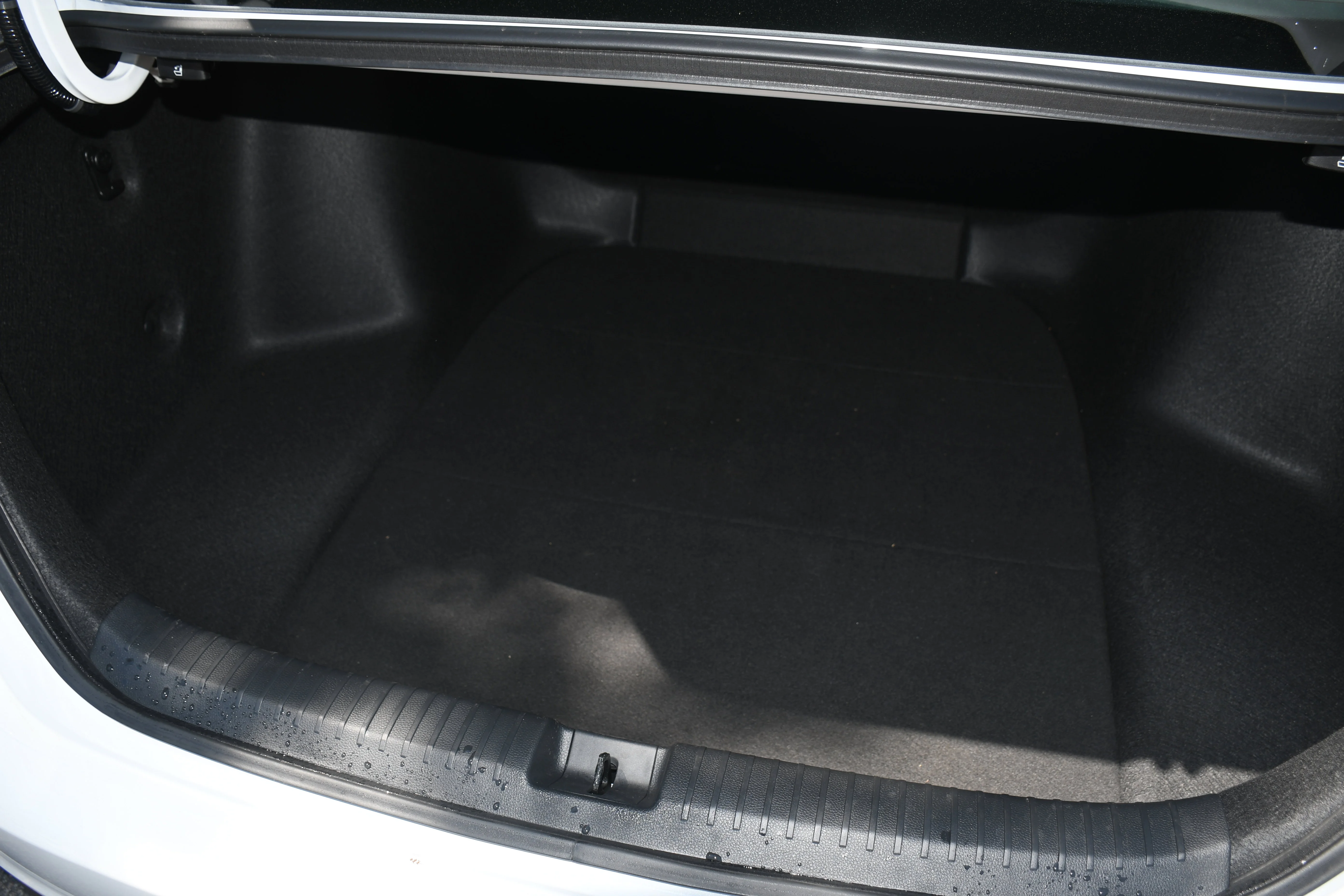 Used 2025  Honda SE image 18