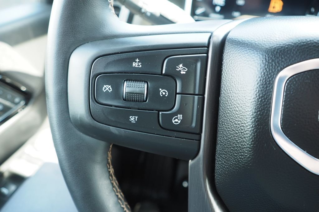 Used 2025 Black GMC AT4 image 28