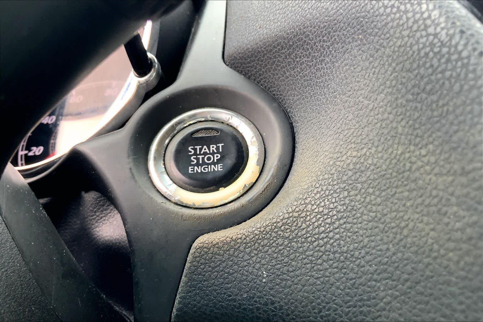 Used 2017 Mercury Gray Metallic Mitsubishi SEL 2.4 image 29