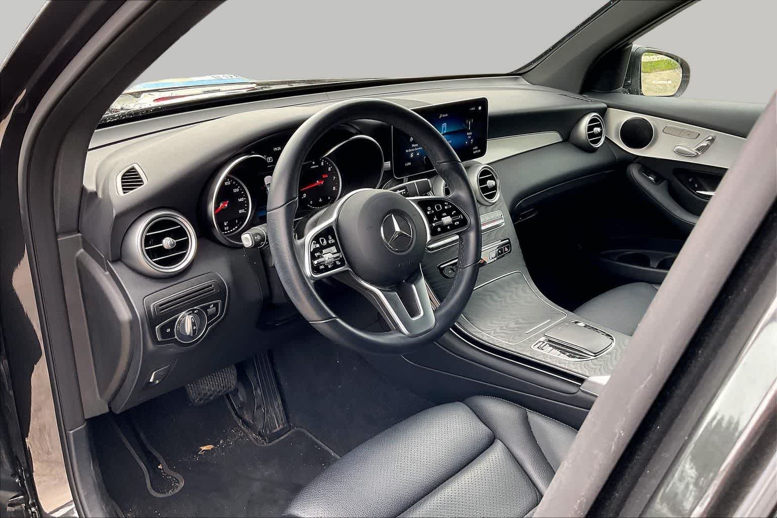 Certified Used 2021 Graphite Grey Metallic Mercedes-Benz GLC 300 image 16