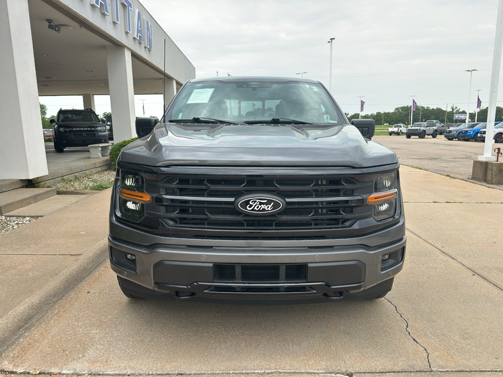 Used 2025 Carbonized Gray Metallic Ford XLT image 13