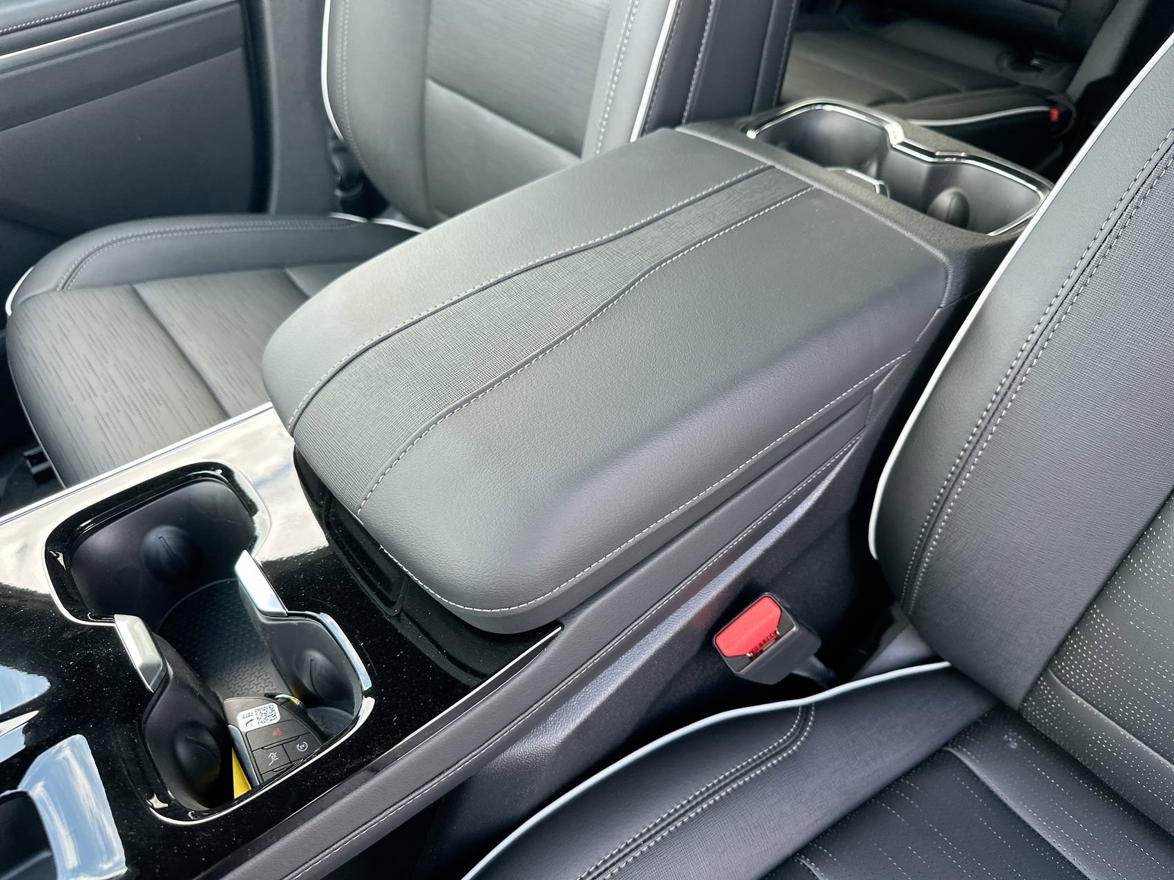New 2026 Summit White Buick Sport Touring image 21
