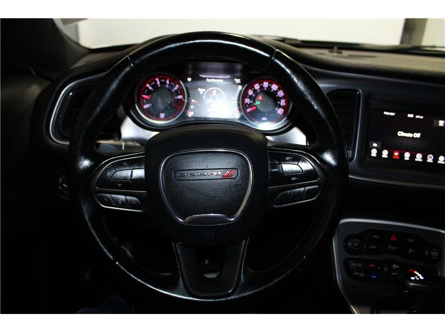 Used 2021 White Knuckle Clearcoat Dodge SXT image 19