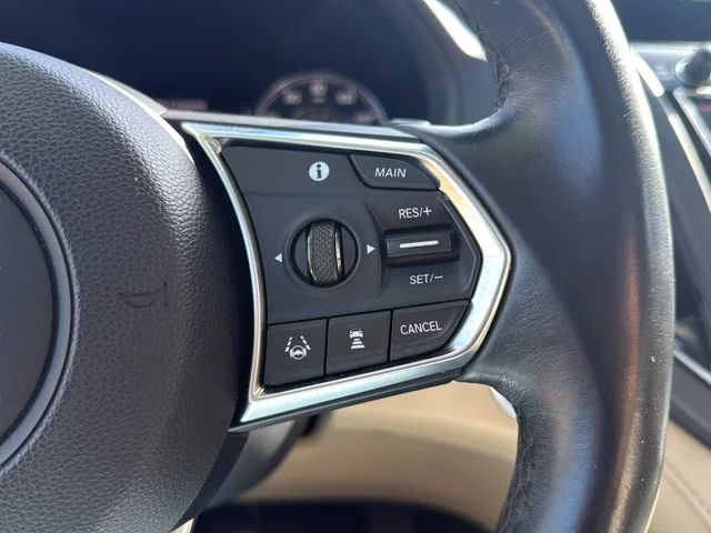 Used 2019 White Acura Base image 18