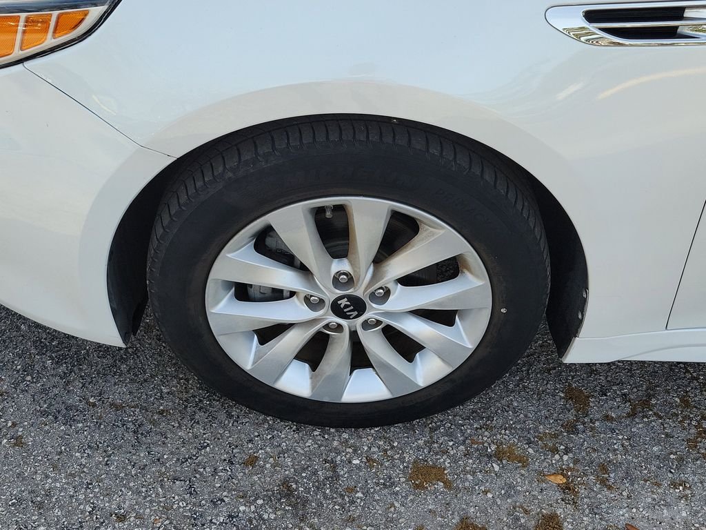 2017 Kia Optima LX - Photo 34