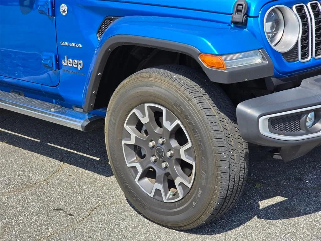 Used 2024 Blue Jeep Sahara image 17