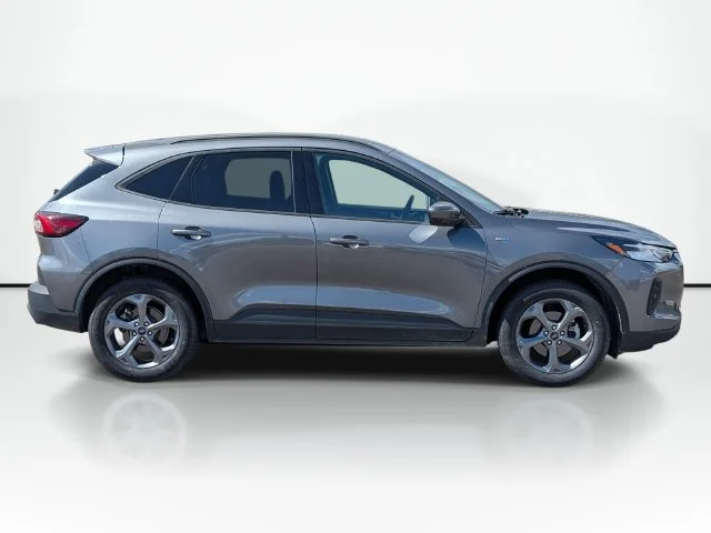 Used 2025 Gray Ford ST-Line Select image 6