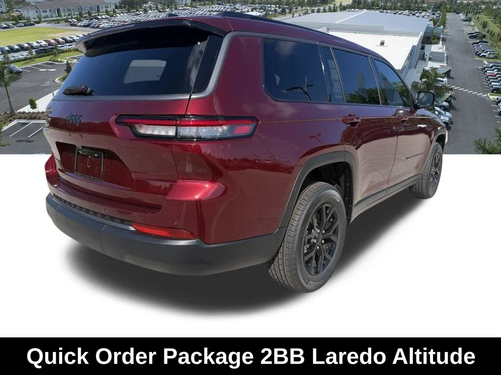 New 2026 Velvet Red Pearl-Coat Exterior Paint Jeep Laredo Altitude image 4