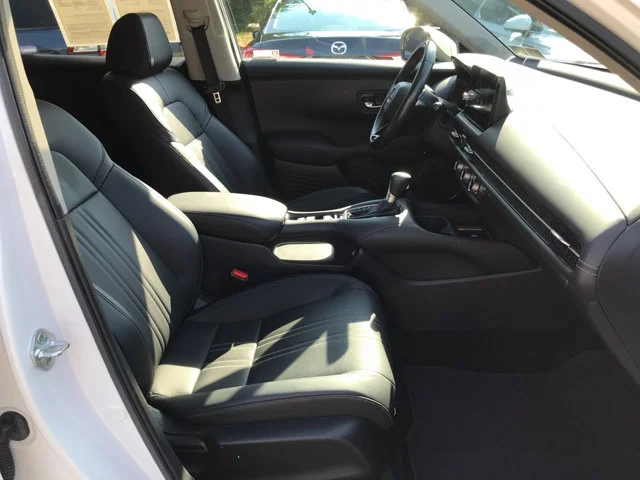 Used 2023 Platinum White Pearl Honda EX-L image 27