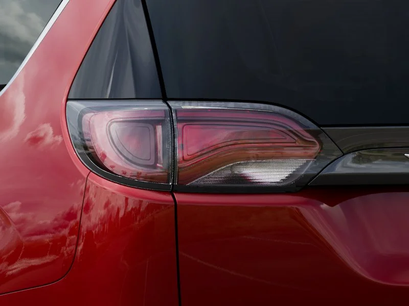 New 2027 Red Hot Pearl-Coat Exterior Paint Chrysler LX image 5