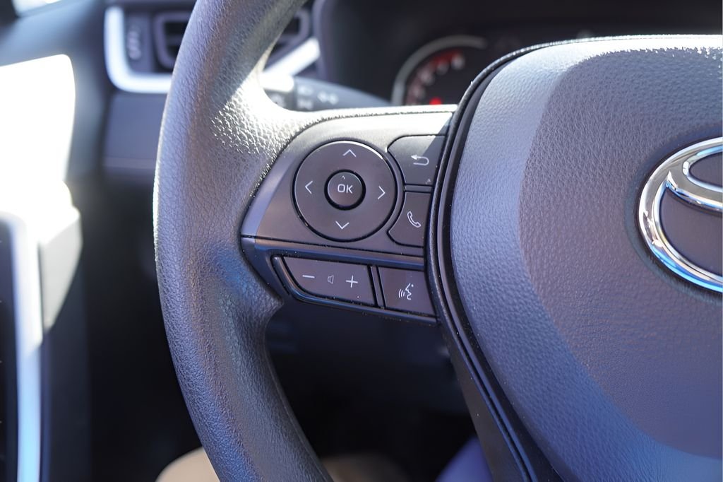 Used 2025 Silver Sky Metallic Toyota LE image 18