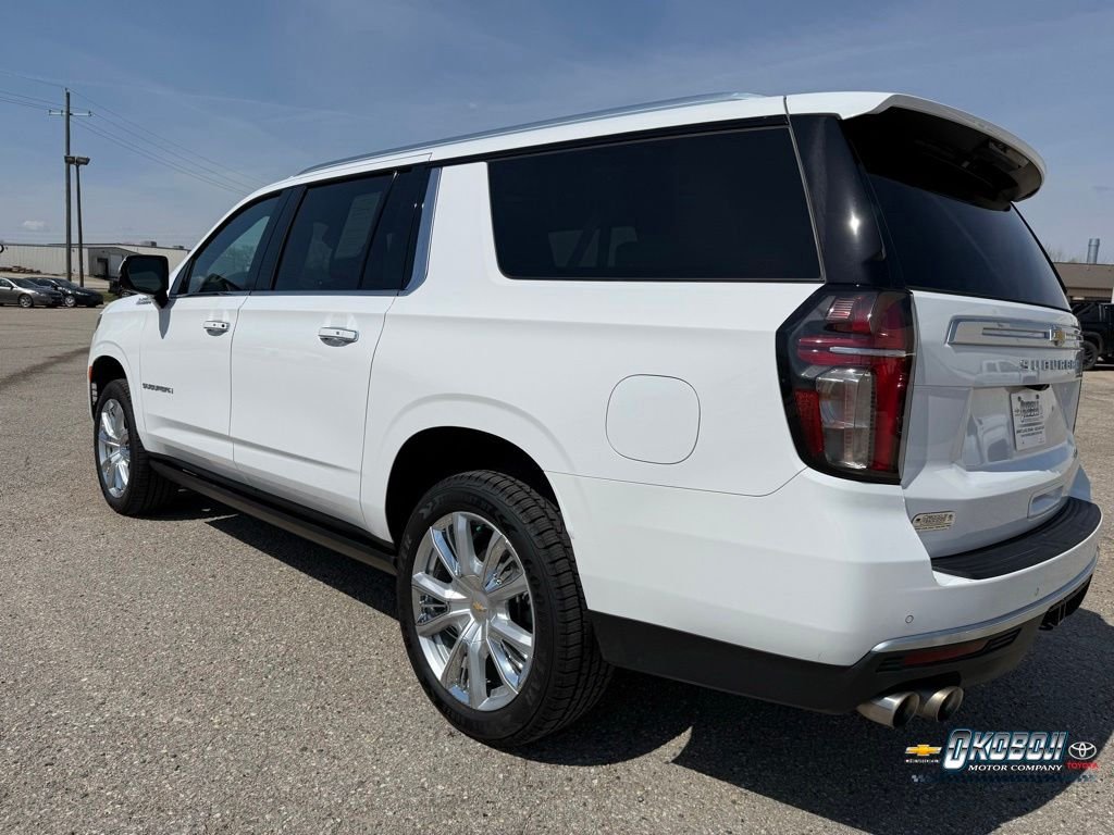 Used 2023 White Chevrolet High Country image 6
