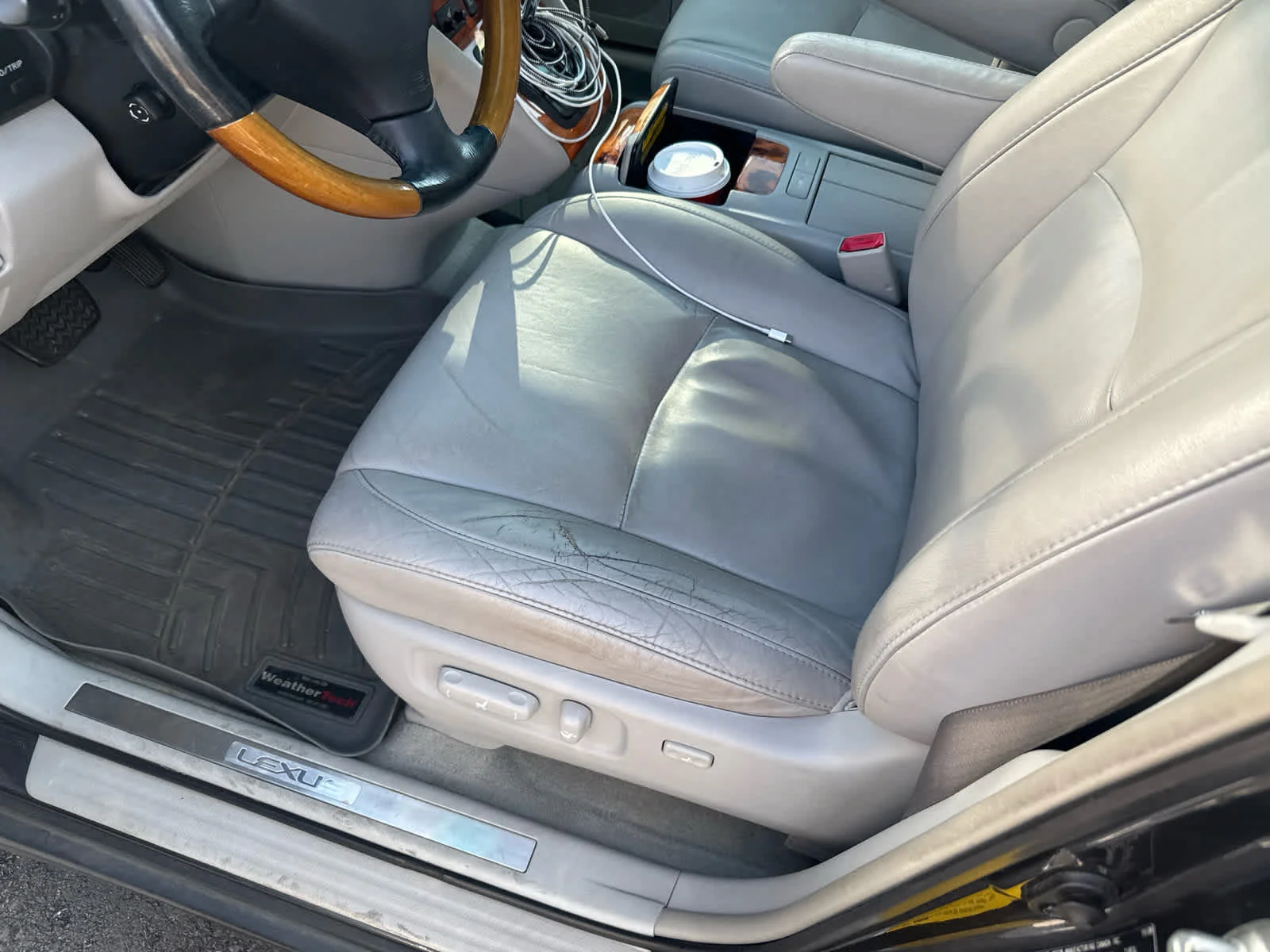 Used 2009 Smoky Granite Mica Lexus  image 8