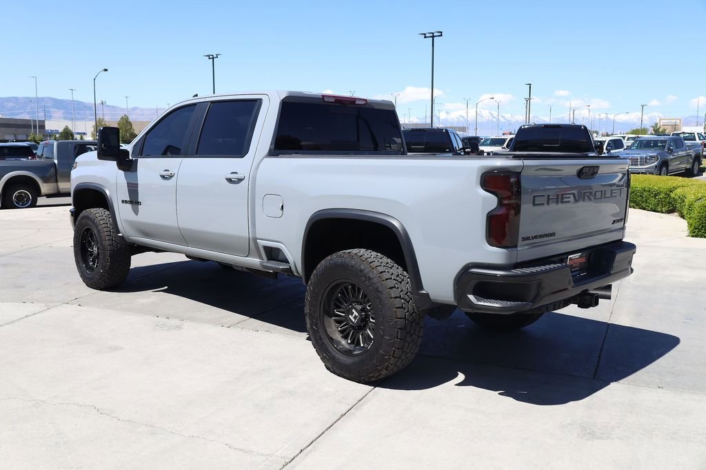 Used 2025 Slate Gray Metallic Chevrolet ZR2 image 4