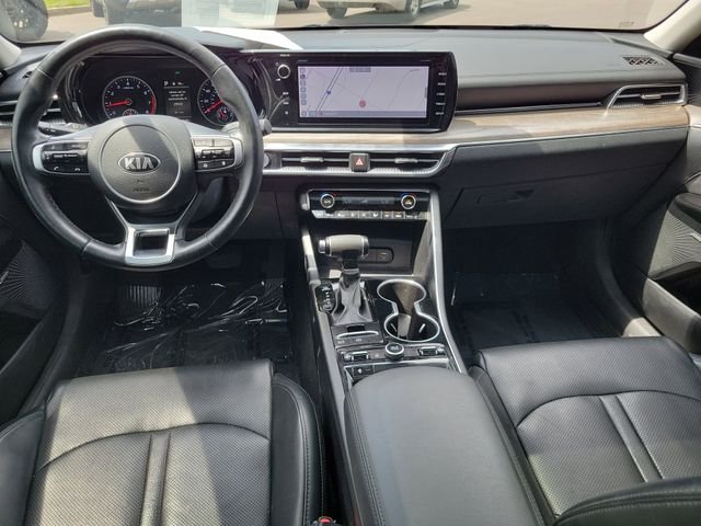 Used 2021 Black Kia EX image 30