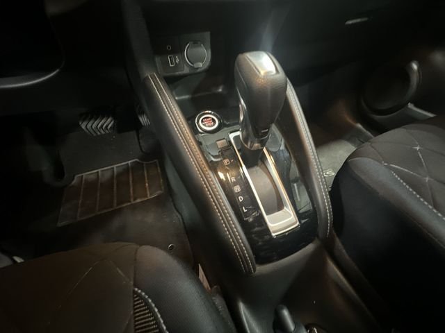 Used 2018 Black Nissan S image 27
