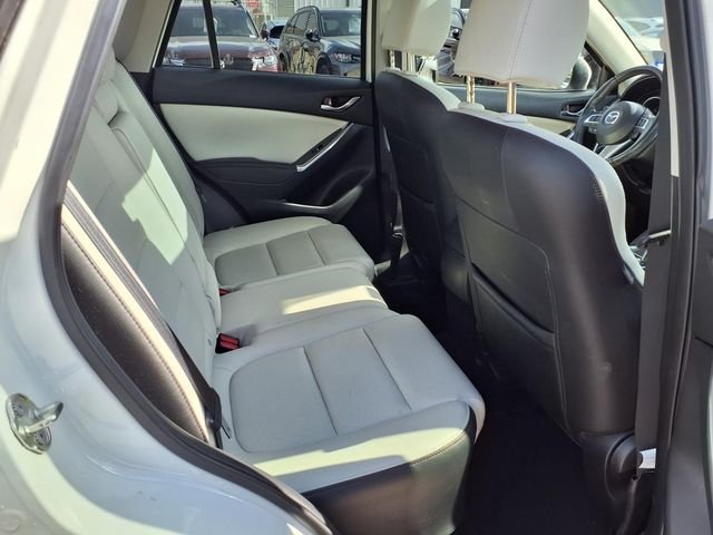 Used 2016 White Mazda Grand Touring image 20