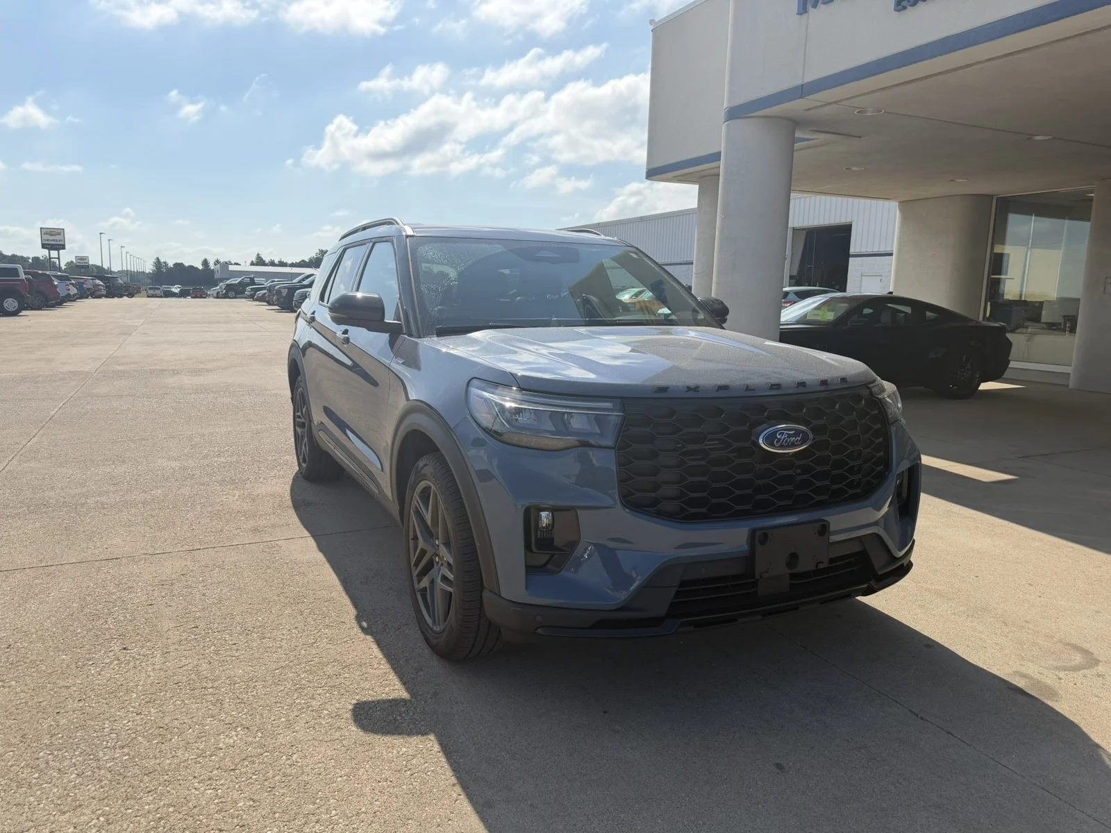 Used 2025 Vapor Blue Metallic Ford ST-Line image 2
